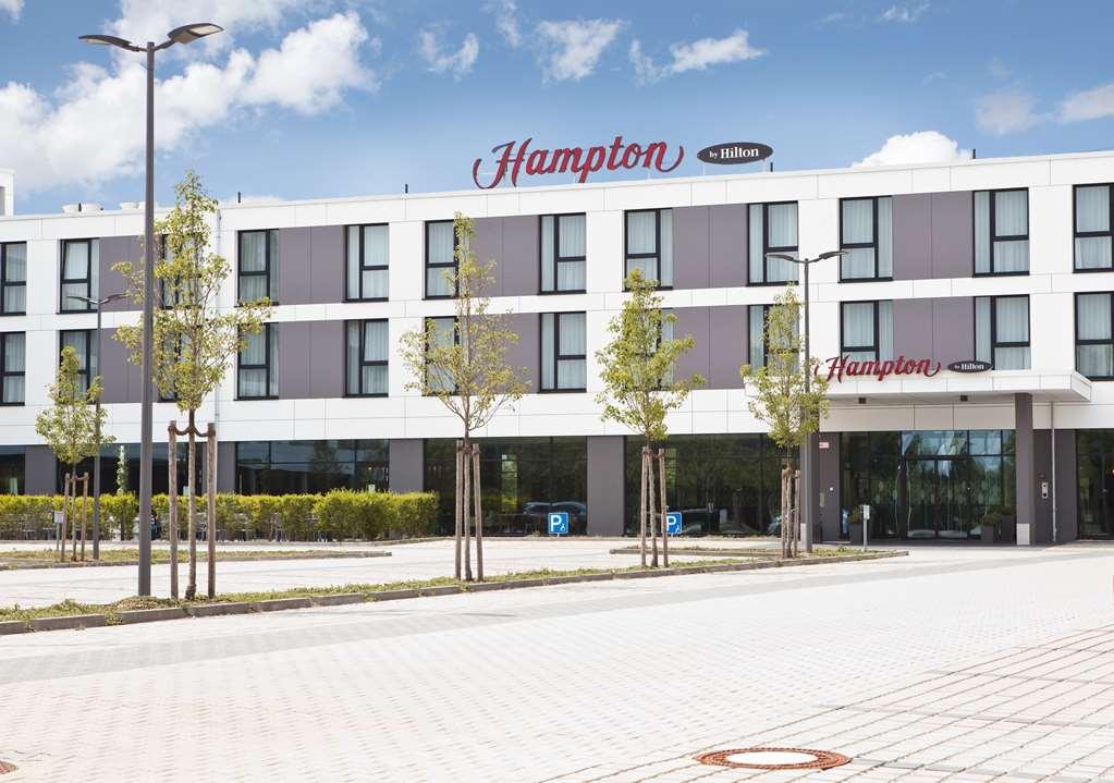 Hampton By Hilton Munich Airport South Otel Hallbergmoos Dış mekan fotoğraf
